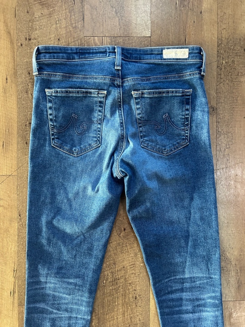 AG Adriano Goldschmied Mid Rise Skinny Jeans Size 28R Medium Wash Distressed - Picture 14 of 16